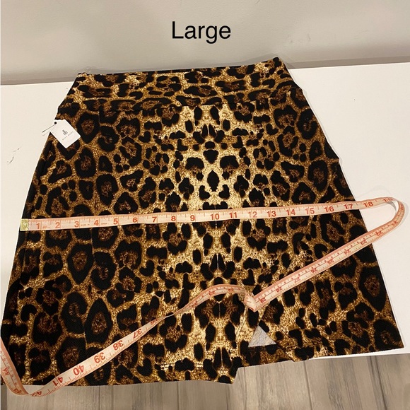 NWT Cheetah leopard Mini Skirt - Picture 12 of 13